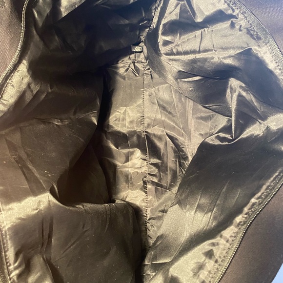 Victoria Secret silver sequin tote bag with make up bag included. NWOT - Picture 3 of 5